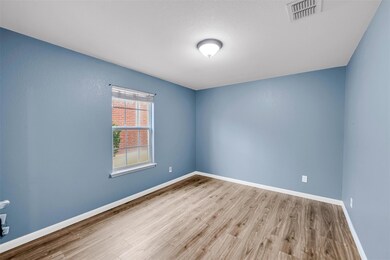 1604 Timber Glen Dr, Bedford, TX 76022 - photo 6