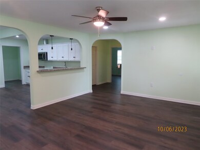 7103 Gammage St, Houston, TX 77087 - photo 3