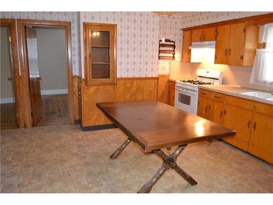 58 Watson St, Central Falls, RI 02863 - photo 4