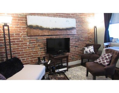 4 Michelangelo St unit 4, Boston, MA 02113 - photo 2