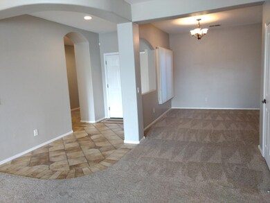 Foyer & Dining Rm