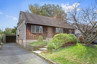 163 Worth St Iselin NJ 08830-large-003-0