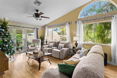 7464 Pinewalk Dr S unit 8118, Margate, FL 33063 - photo 4