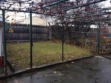 207 New York Ave, Providence, RI 02905 - photo 3