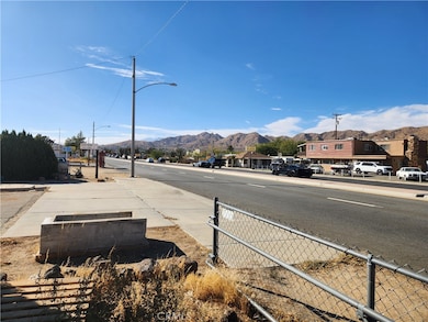 55601 29 Palms Hwy, Yucca Valley, CA 92284 - photo 4