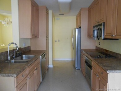 21231 NE 31st Place, Miami, FL 33180 - photo 5