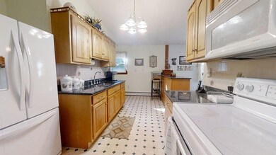 447 Lake St, Haverhill, MA 01832 - photo 3