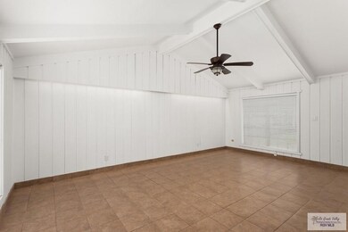 810 S Oregon Ave, Weslaco, TX 78596 - photo 3