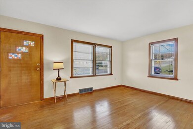 9350 Tomstown Rd, Waynesboro, PA 17268 - photo 4