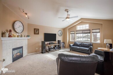 03-Living Room-ELKO8244-Edit-Edit