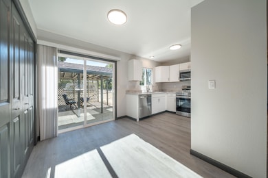 6100 Pinewood Ave, Anderson, CA 96007 - photo 7