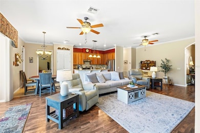 Open Floor Plan Family/Kitchen