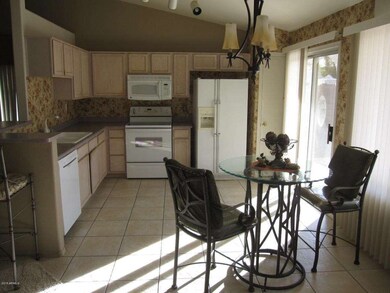 Eat In Kitchen/Kitchen