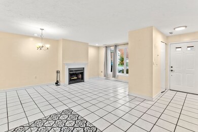 158 Quincy Shore Dr unit 79, Quincy, MA 02171 - photo 2