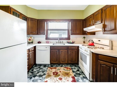 117 E Wayne Terrace, Collingswood, NJ 08108 - photo 5