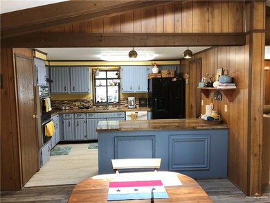 829 Santa Anna Dr, Alamo, TX 78516 - photo 3