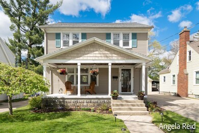 2-web-or-mls-1453-johnston-st-se