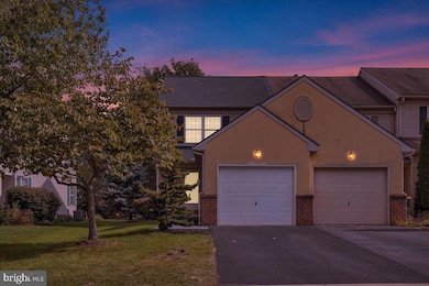 1553 Queen Ln, Lancaster, PA 17601 - photo 2