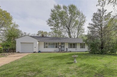 1301 E 126th St, Grandview, MO 64030 - photo 2