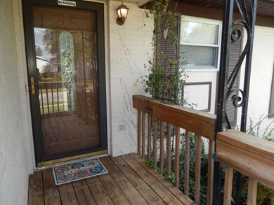 1211 Ironwood Dr, Columbus, OH 43229 - photo 3