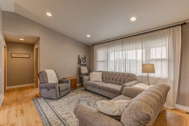 3007 Twin Creek Tr Ave, Cody, WY 82414 - photo 5