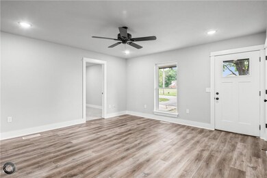 210 NW L St, Bentonville, AR 72712 - photo 4