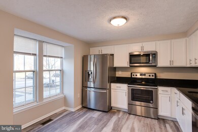 9540 Donnan Castle Ct, Laurel, MD 20723 - photo 3