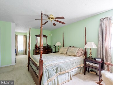12509 Spring Dr, Manassas, VA 20112 - photo 4