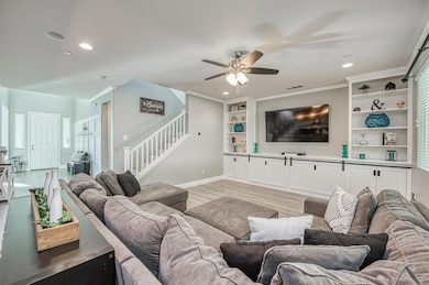 Amazing Living Space!!