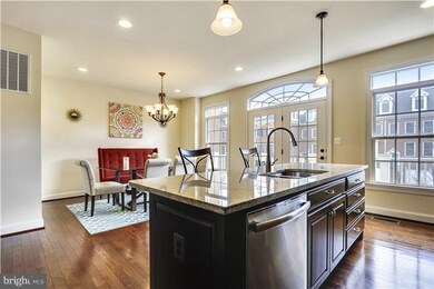 10621 Yorktown Dr, Fairfax, VA 22030 - photo 7