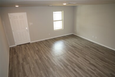 1505 Avenue A, Bay City, TX 77414 - photo 5