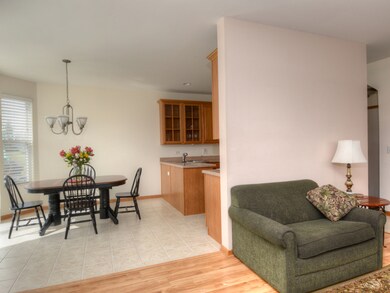 6542 Marble Ln unit 10201, Carpentersville, IL 60110 - photo 4