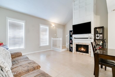 9-web-or-mls-514 Cobblestone-8