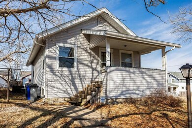 270 15th St NW, Cedar Rapids, IA 52405 - photo 2