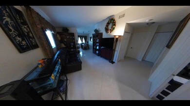 Living Room / Hall