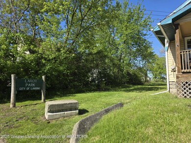 1045 N Larch St, Lansing, MI 48906 - photo 2