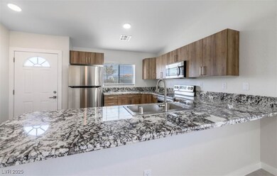 1730 Sycamore Ave unit A, Pahrump, NV 89048 - photo 5