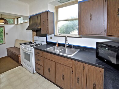 1718 Warren St, Pittsburgh, PA 15212 - photo 2