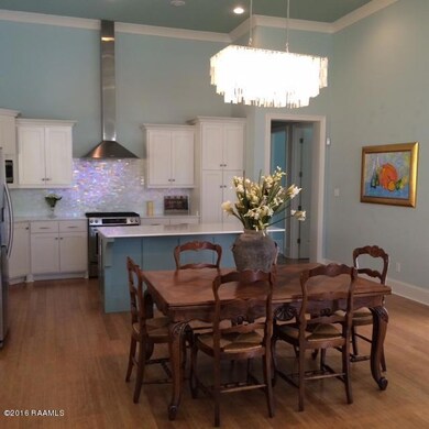 Dining & Kitchen 2