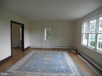 35336 Appalachian Trail Rd, Round Hill, VA 20141 - photo 2