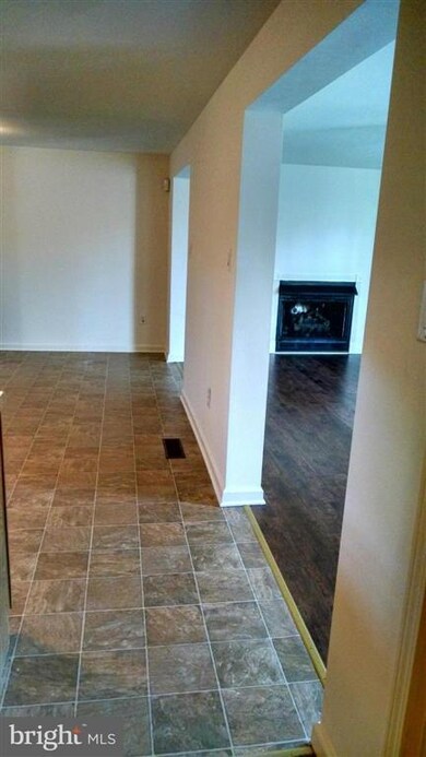 125 Shenandoah Dr, Harpers Ferry, WV 25425 - photo 2