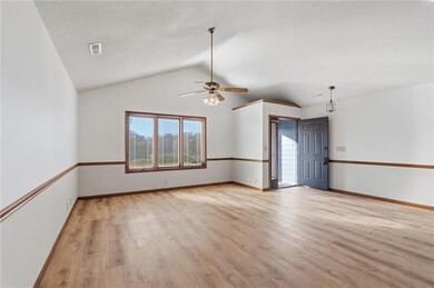 2018 Crossgate Dr, Lawrence, KS 66047 - photo 7