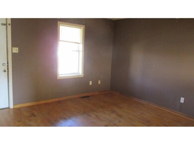 606 E Maple St, Johnson City, TN 37601 - photo 2