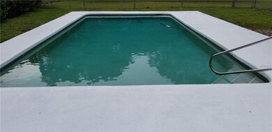 LARGE (32 x 16) SWIMMING POOL