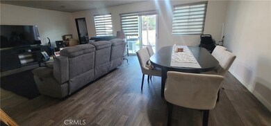 Family and dinning room