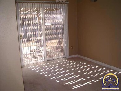 1325 SW Croix St, Topeka, KS 66611 - photo 3