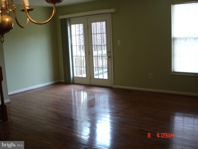 1322 Travis View Ct, Gaithersburg, MD 20879 - photo 6