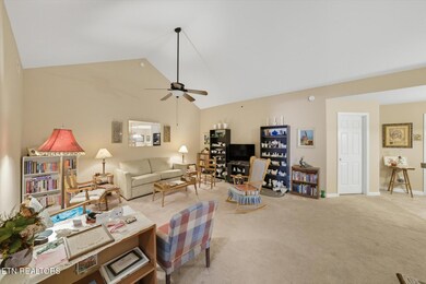 1652 Emerald Pointe Ln, Knoxville, TN 37918 - photo 5