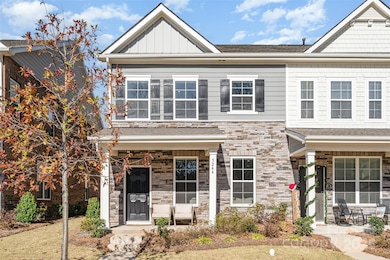 5244 Kinsbridge Dr, Mint Hill, NC 28227 - photo 2