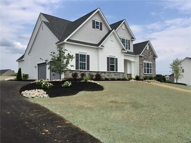 6774 Gwenmawr Rd unit 39, Bethlehem, PA 18017 - photo 3